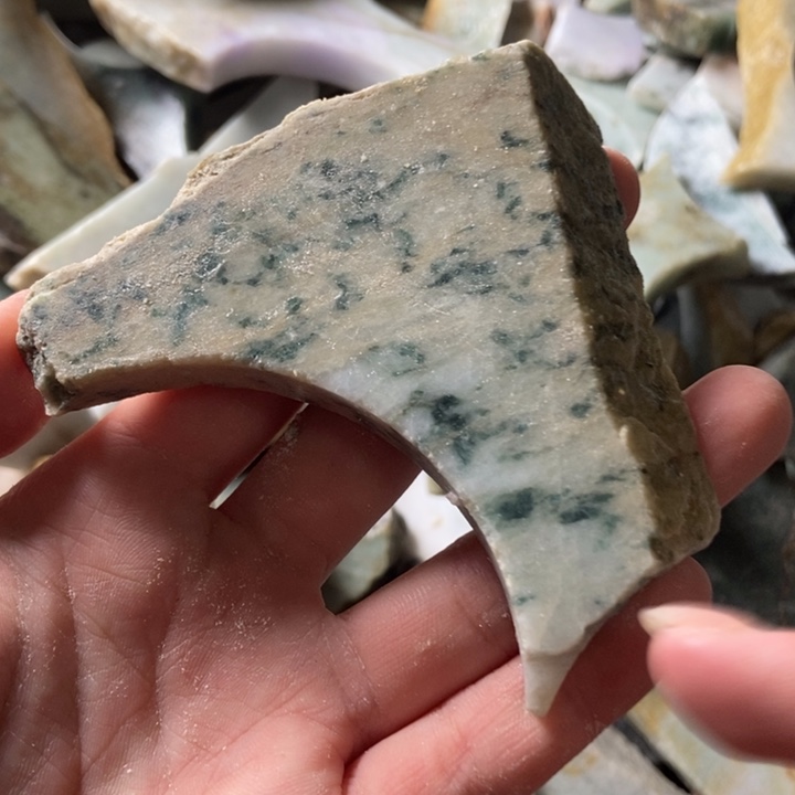翡翠颈饰未镶嵌天然翡翠