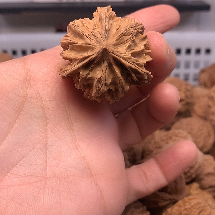 淡***。吊坠文玩核桃文玩核桃