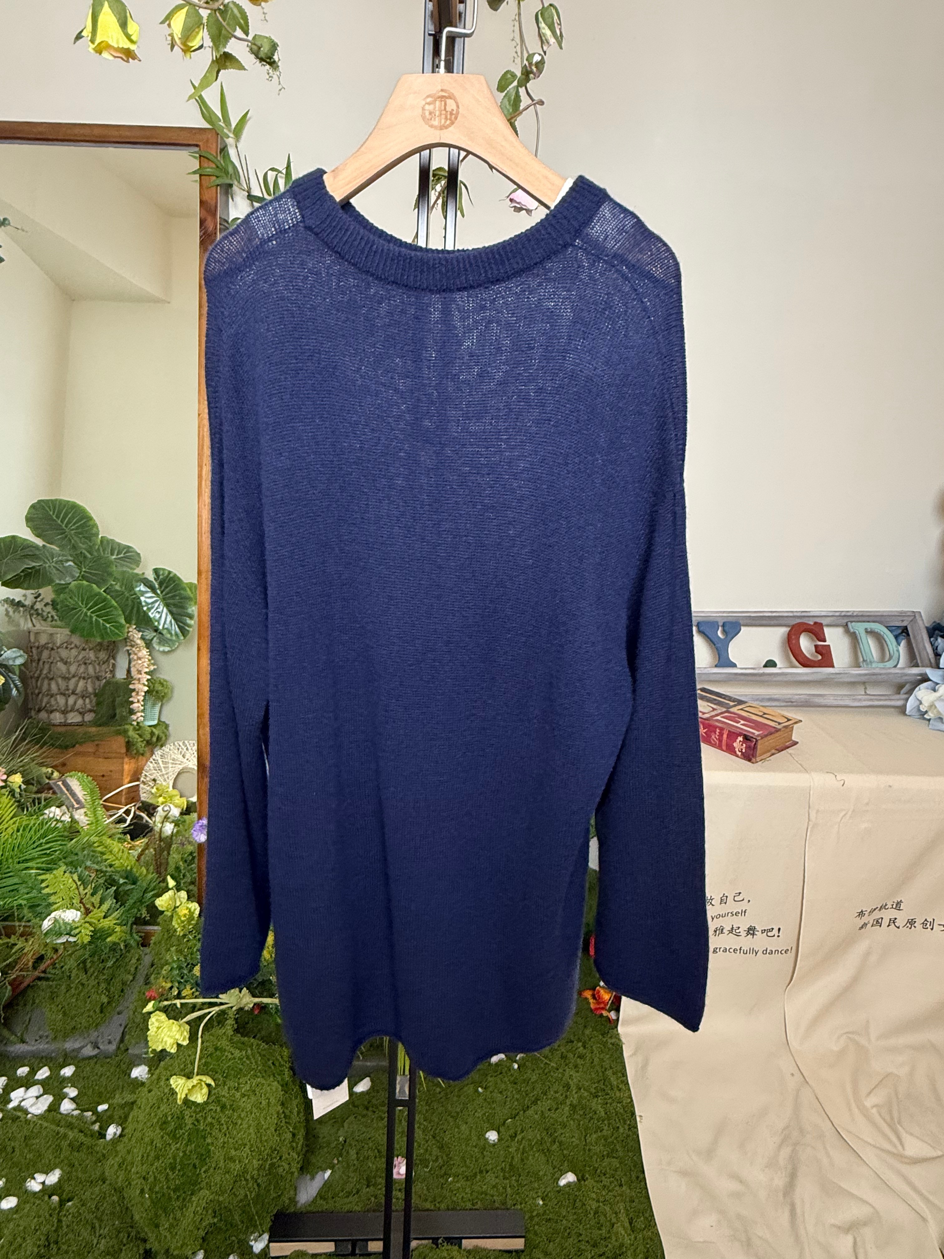 布伊轨道针织毛针织衫宽松型长袖中长款女套头款一8802