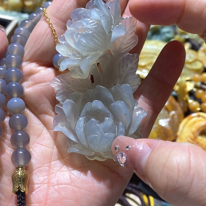 岫玉未镶嵌毛衣链