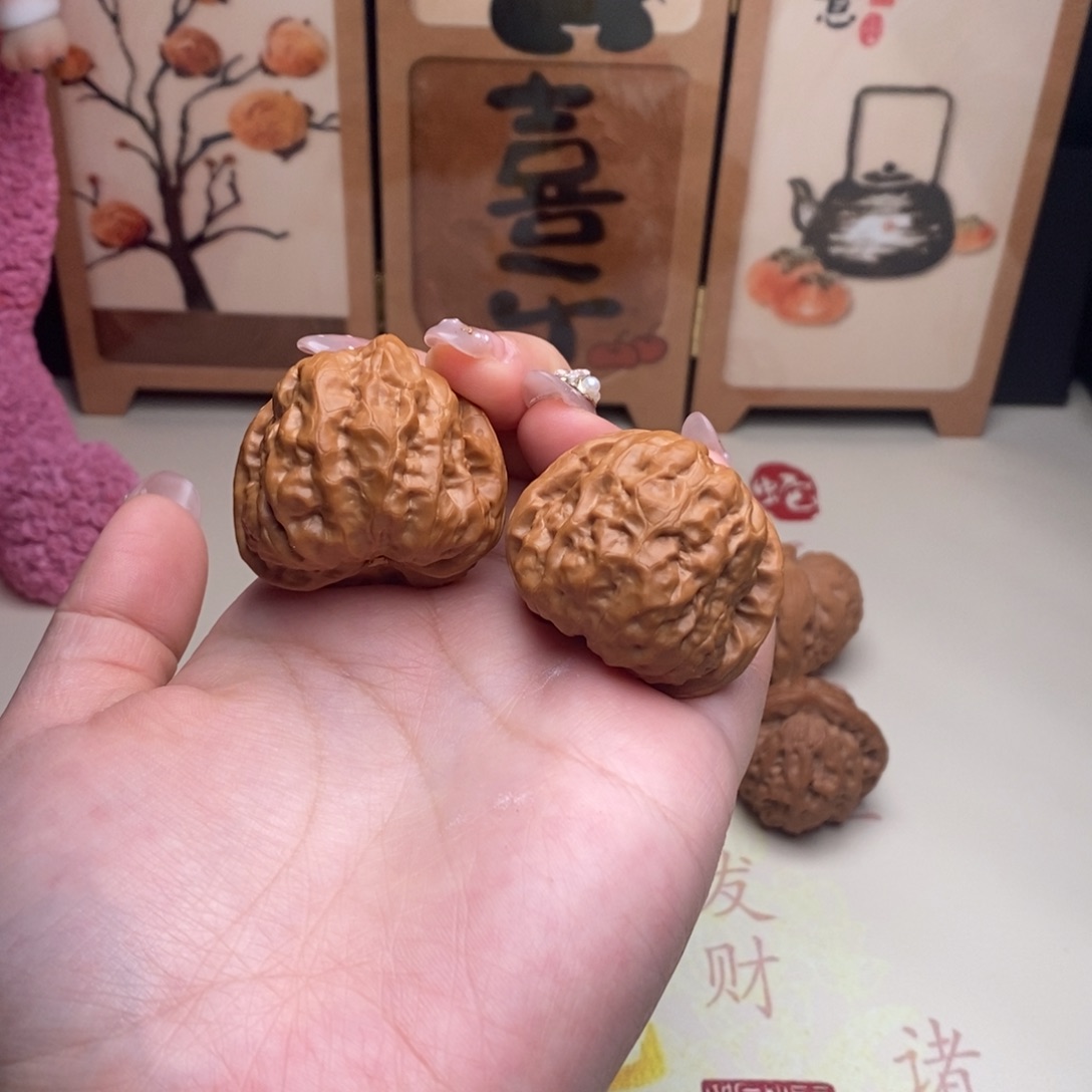 谁***啊桃核把件40蛤蟆头