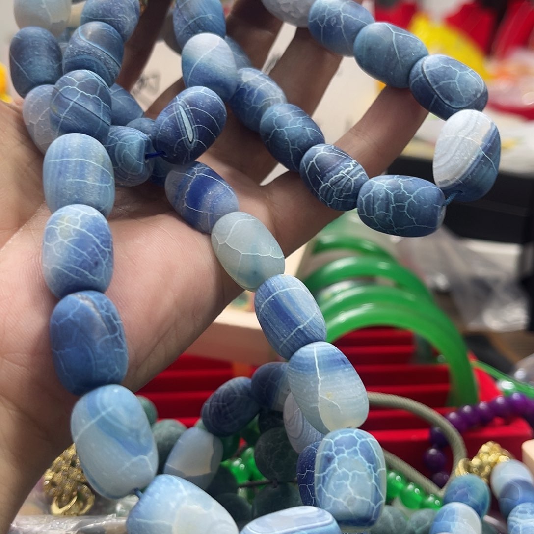 无非金属蓝纹桶珠一套