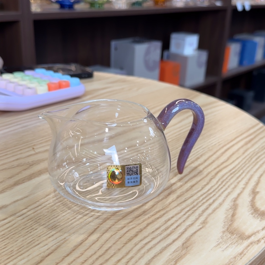 禾器淡然暮山紫。。。。。