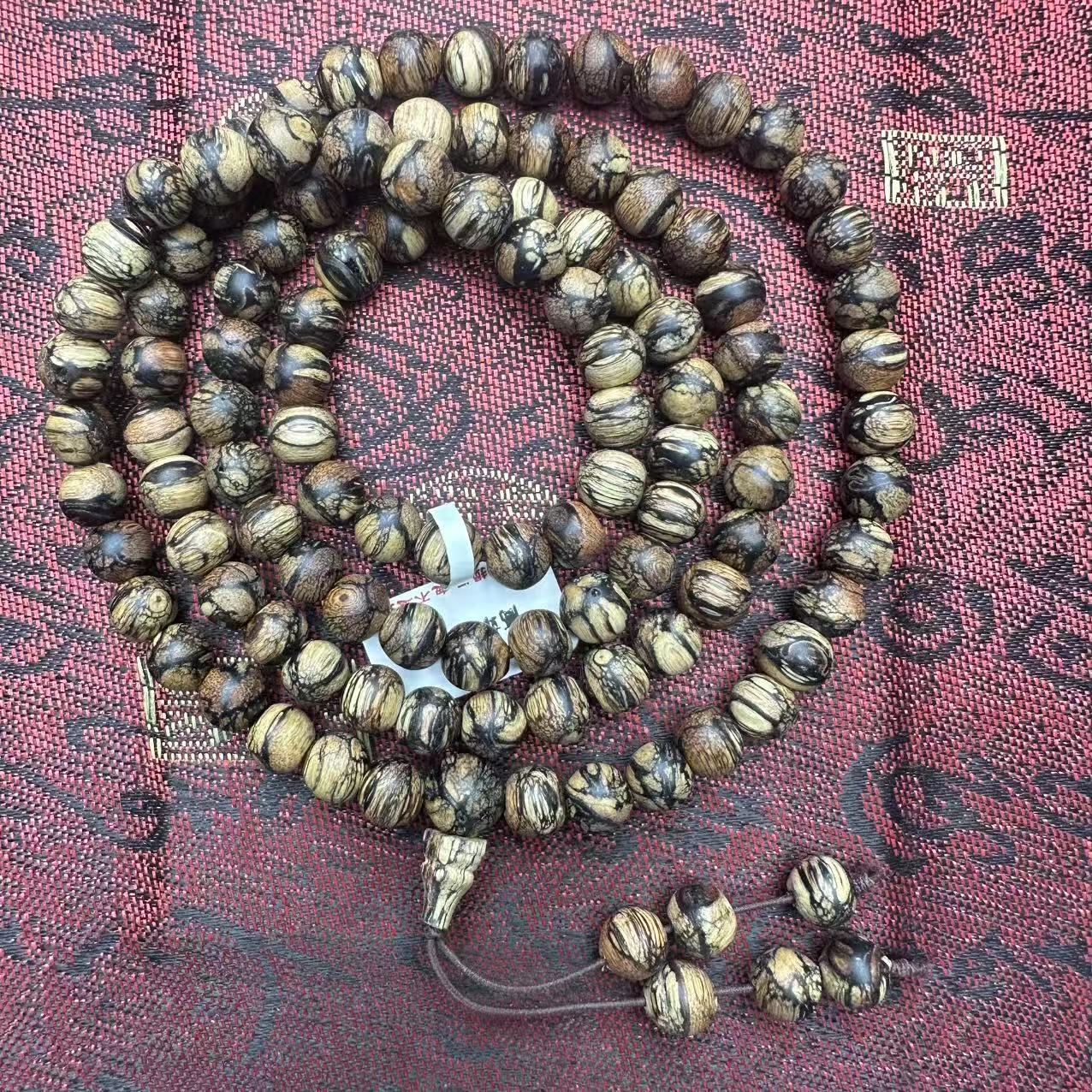 （开总文玩）天然沉香木串176