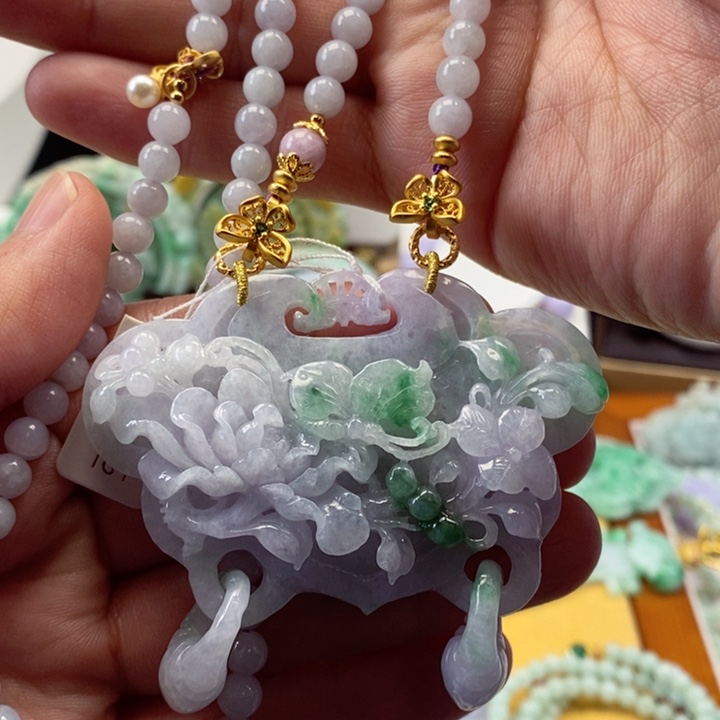 翡翠颈饰未镶嵌翡翠吊坠挂件