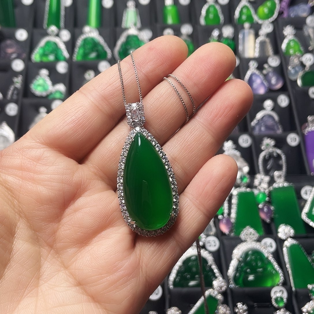 玛瑙/玉髓合金颈饰