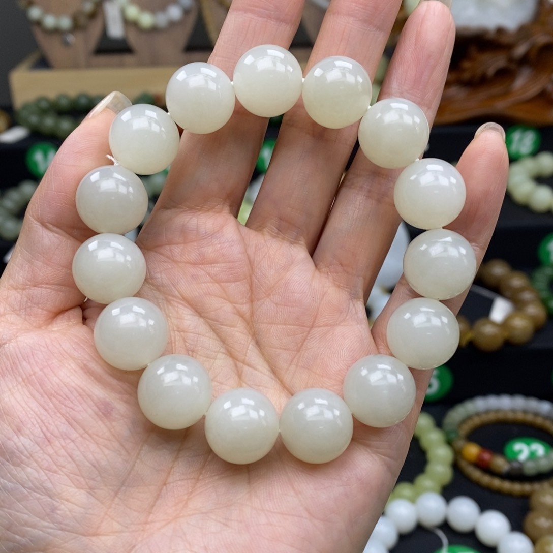 和田玉手链未镶嵌14m m