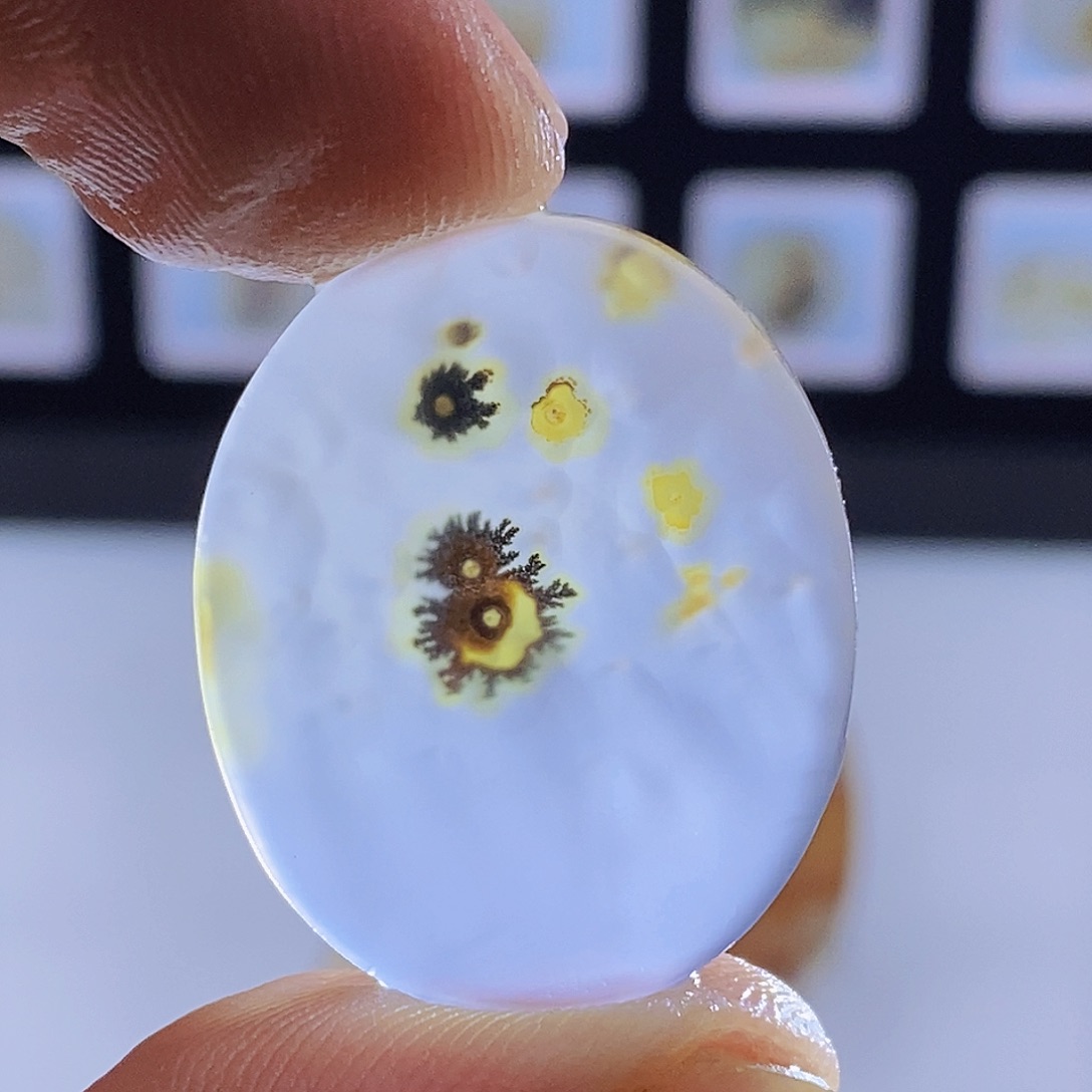 玛瑙/玉髓未镶嵌吊坠(不含链)82