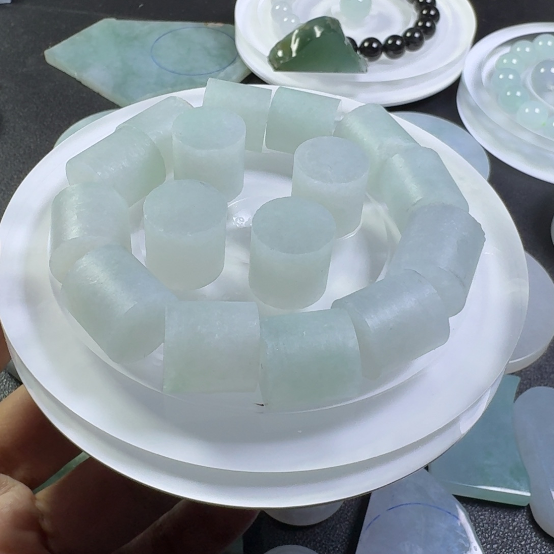 翡翠A货可定制卡15手串