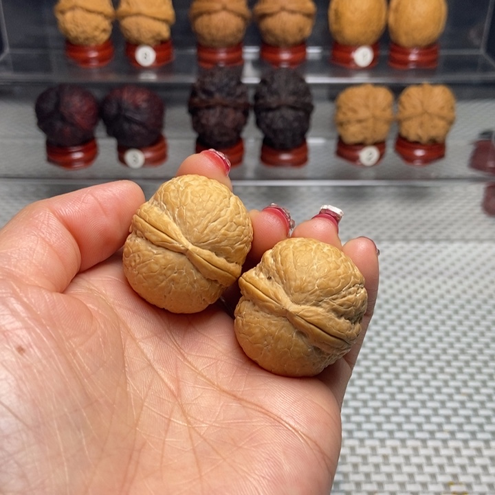 文玩核桃把件7辞海龙珠