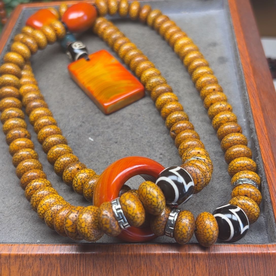 星月菩提吊坠室****哥菩提