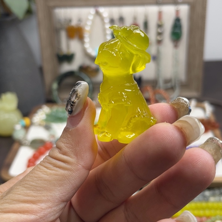 蛇纹石玉吊坠未镶嵌