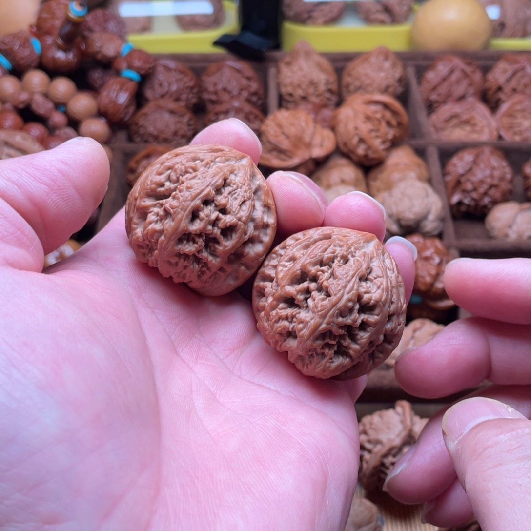 文玩核桃把件大粗筋