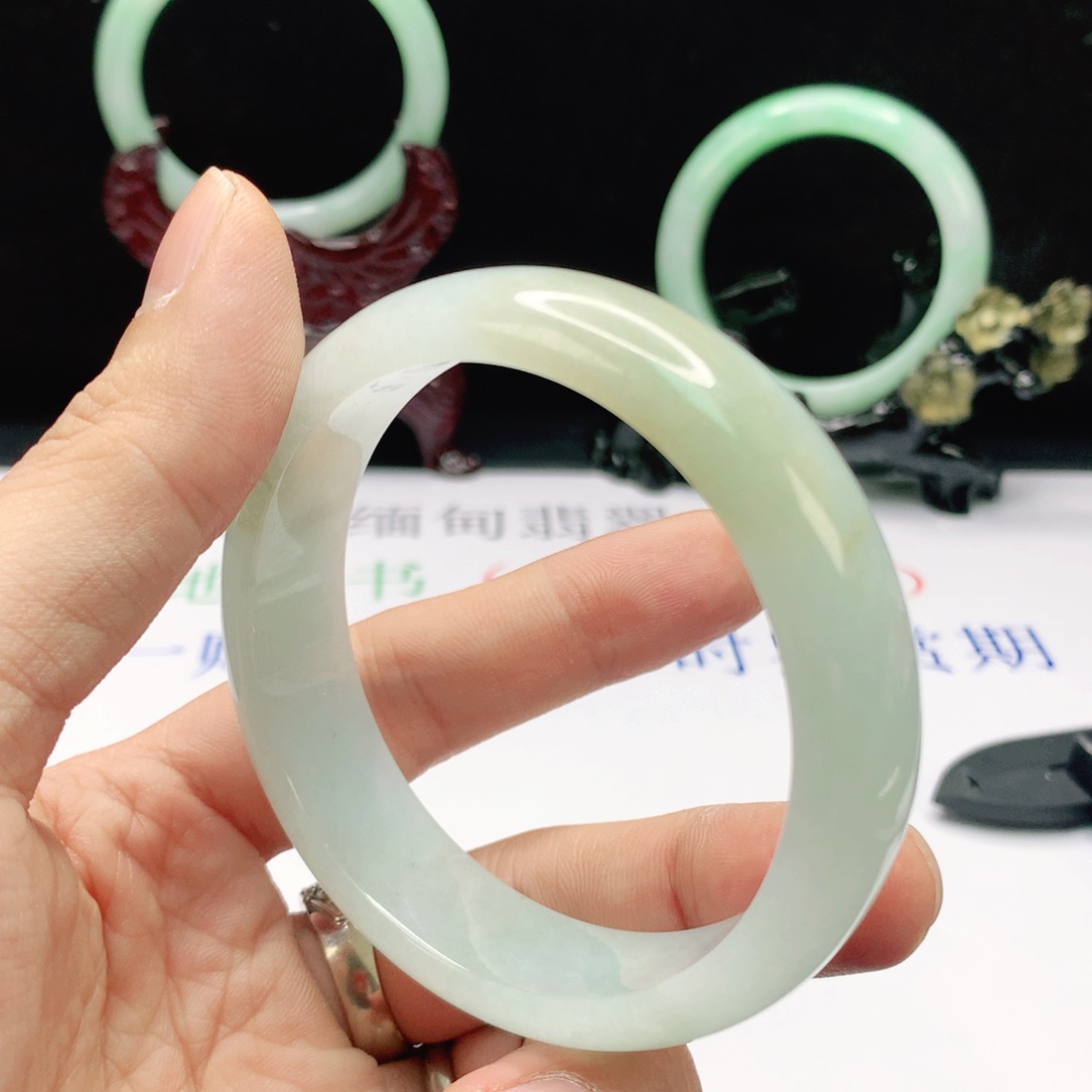 翡翠手镯未镶嵌60 圈缅甸天然A货翡翠手镯时尚女款