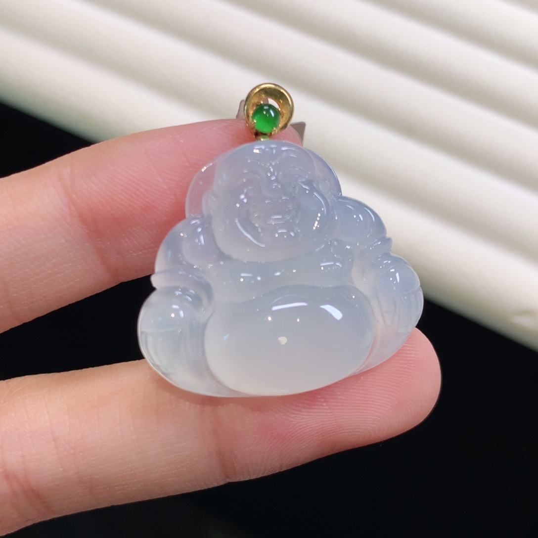 翡翠颈饰18K金镶嵌佛