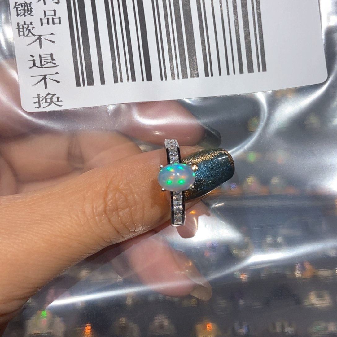 浅***浅欧泊未镶嵌戒指戒指