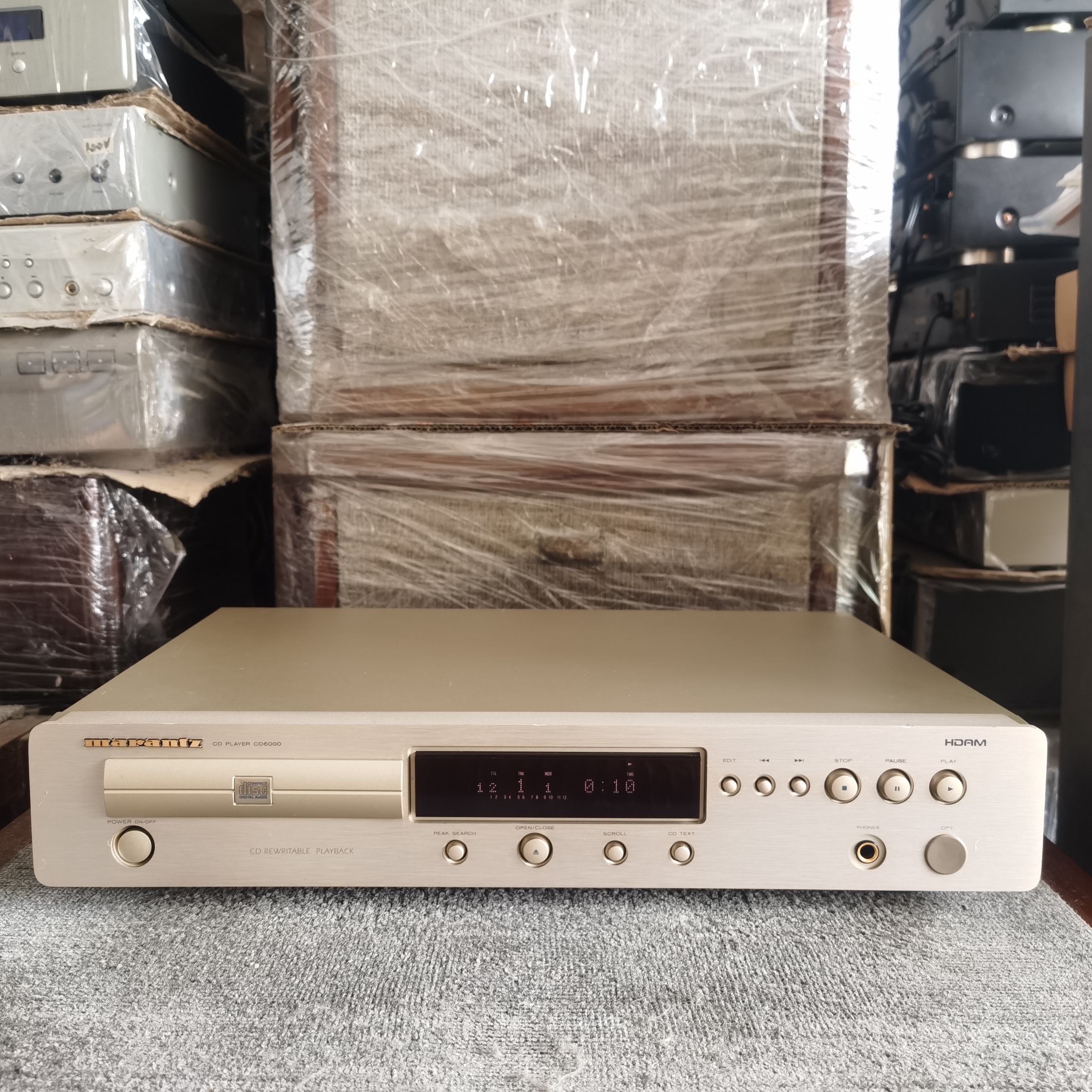 马兰士CD机6000，使用220伏，不包邮，不支持七天无理由退换