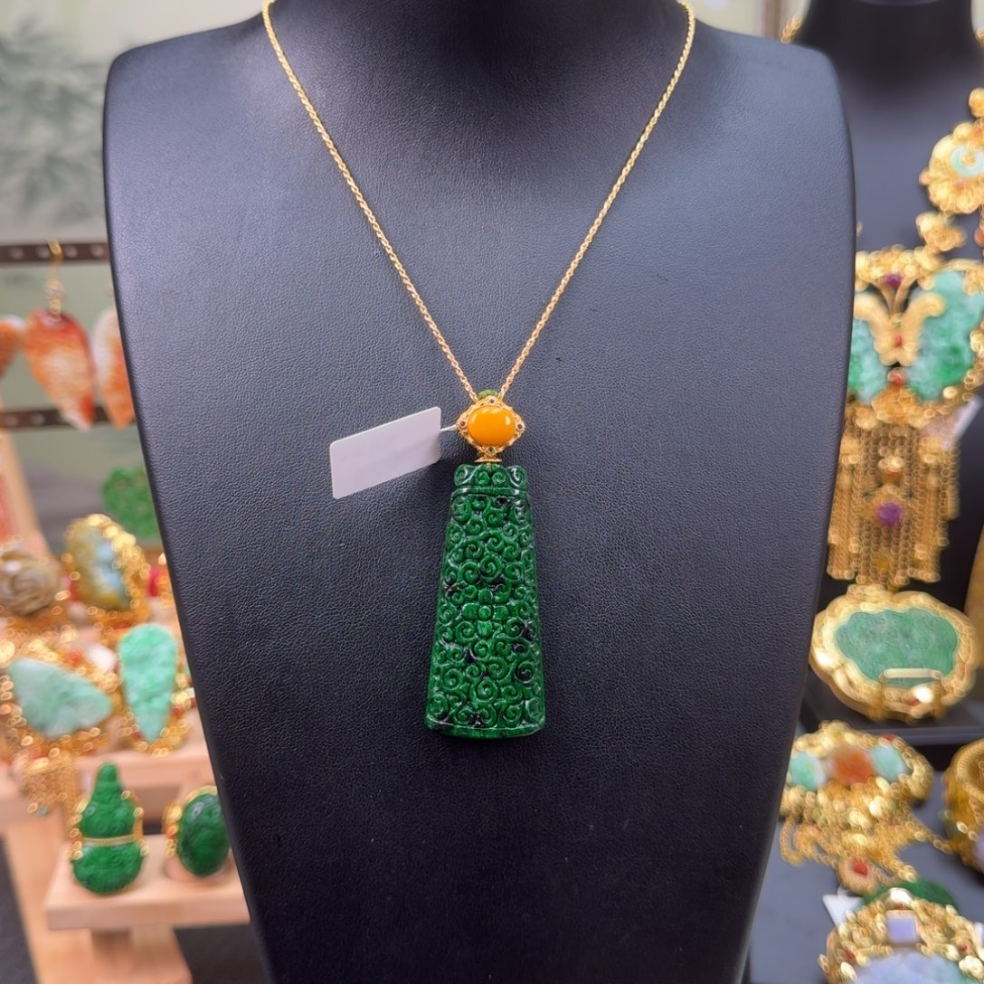 翡翠未镶嵌吊坠(不含链)炸价花青吊坠