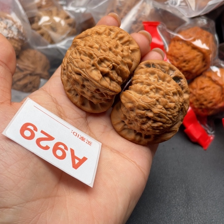 文玩核桃吊坠核桃