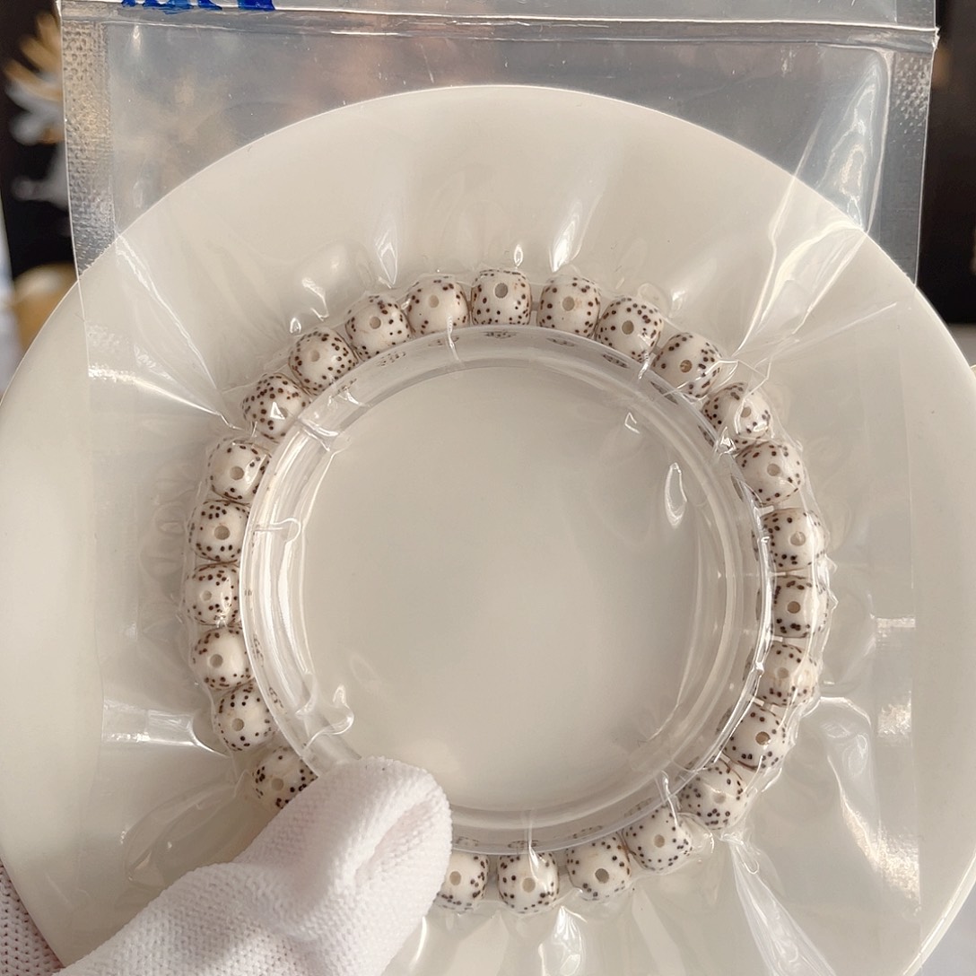 星月菩提手串8×7原白正月大留白同枝果海南料
