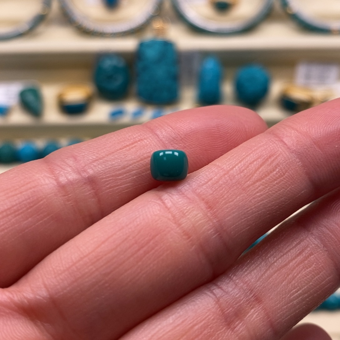 绿松石未镶嵌珠宝奇石直径5.9×4.9老型