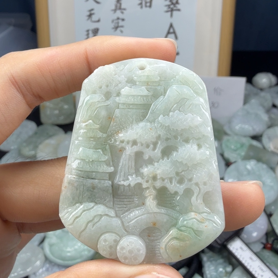 翡翠未镶嵌颈饰翡翠