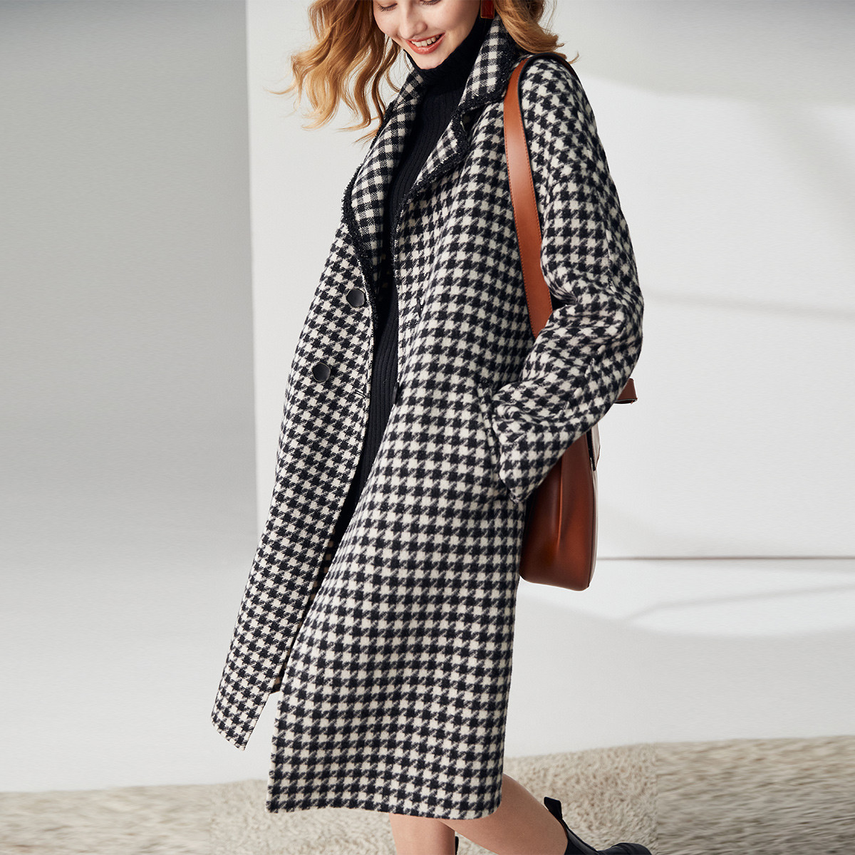 PALUOPO/帕罗秋冬翻领千鸟格宽松中长款羊毛大衣女 ET20012D-C