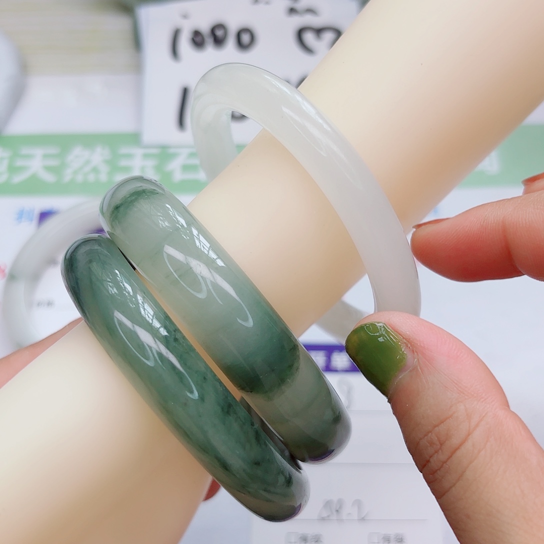 未镶嵌手镯石英质玉38/54