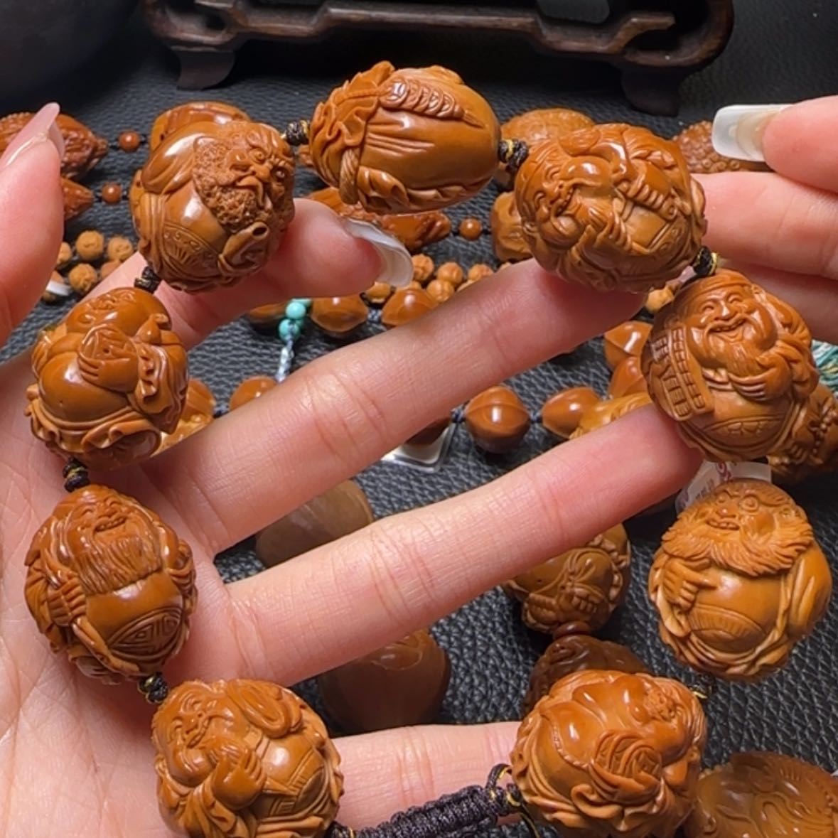 【闪购商品】橄榄核手串群仙会