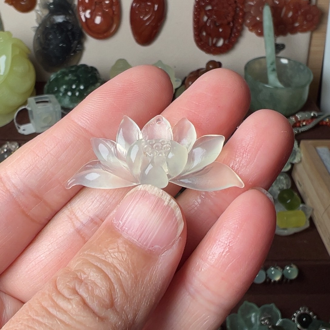 蛇纹石玉吊坠(不含链)未镶嵌