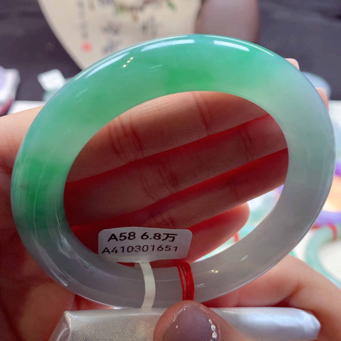 翡翠手镯未镶嵌20圆条77