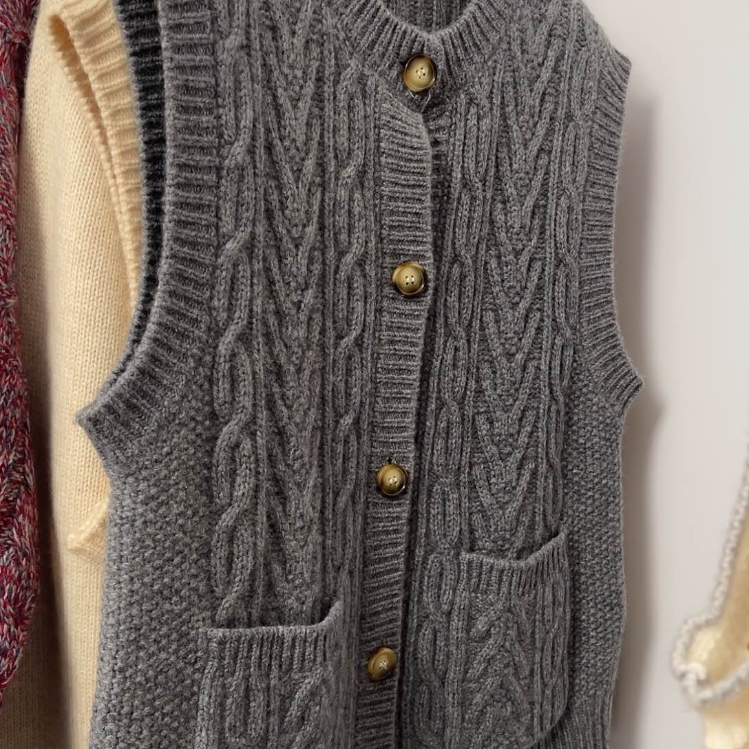 圆领 加厚 羊绒 开衫 马甲