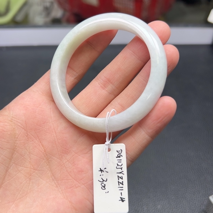 翡翠未镶嵌手镯翡翠手镯