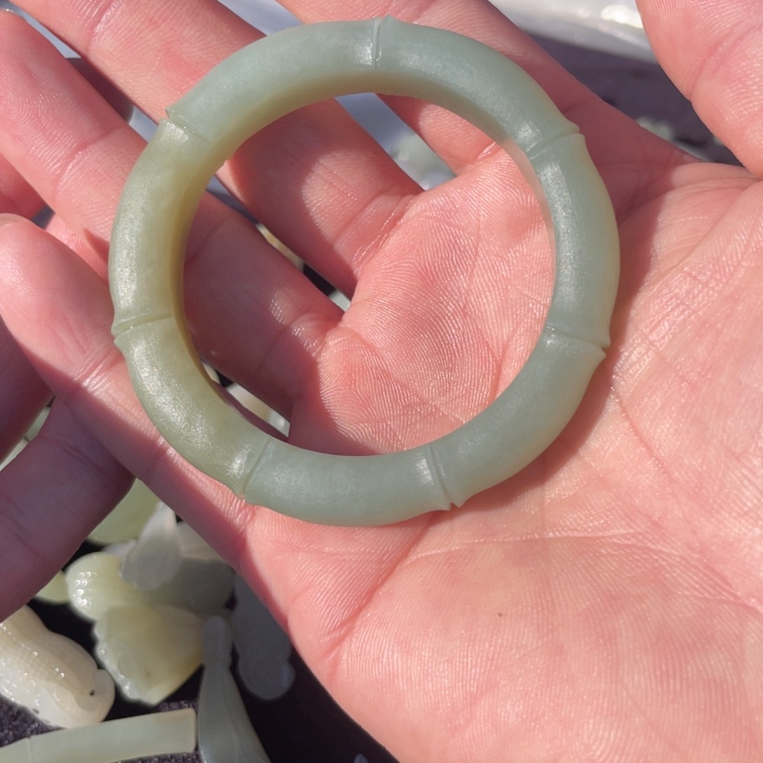 和田玉手镯未镶嵌芳*