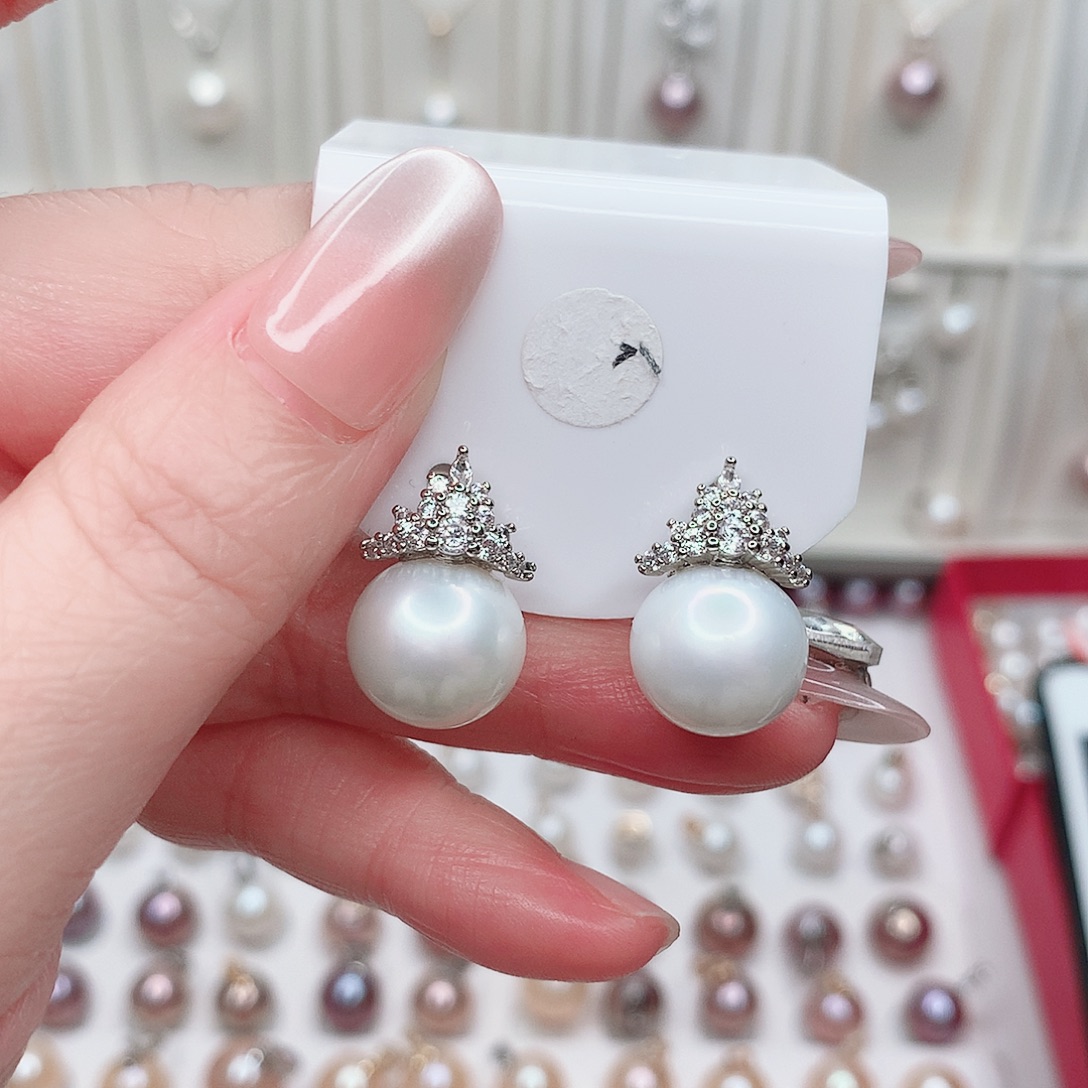 淡水珍珠吊坠(赠链)合金