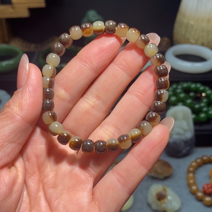 和田玉（糖玉）手串未镶嵌6✖️7一口老红糖