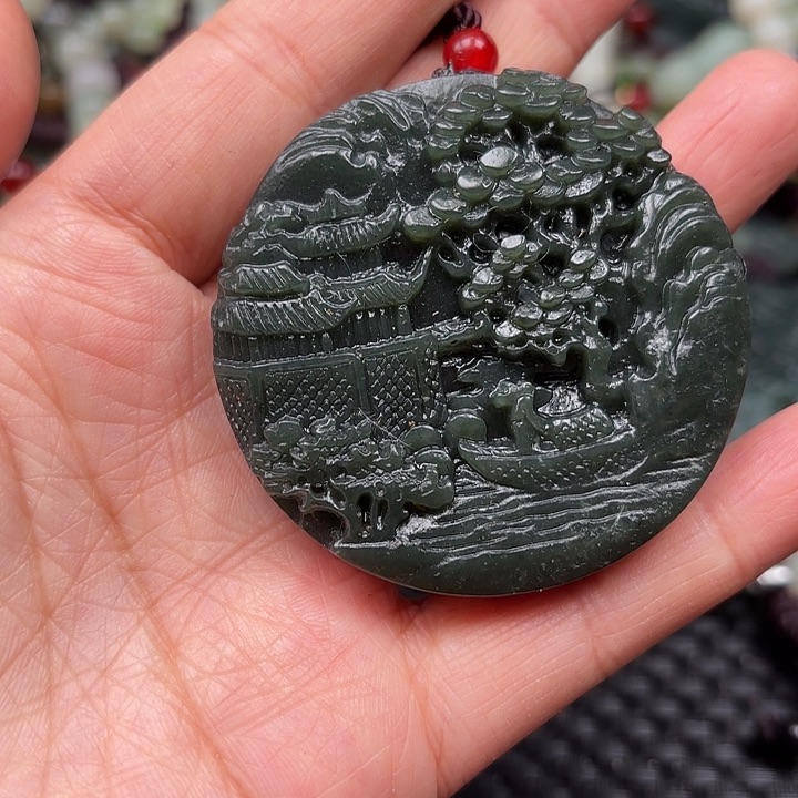 和田玉颈饰未镶嵌