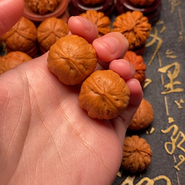 吊坠文玩核桃小金蟾