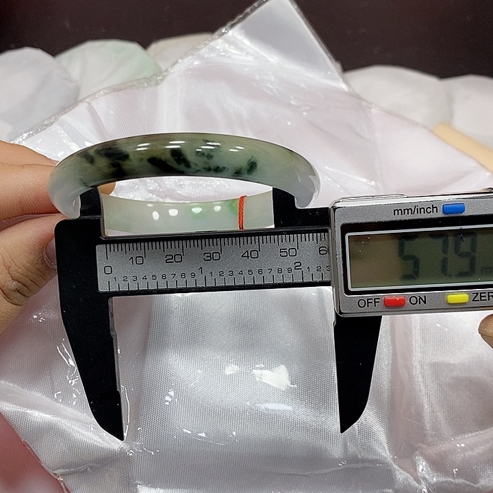 翡翠手镯未镶嵌759 