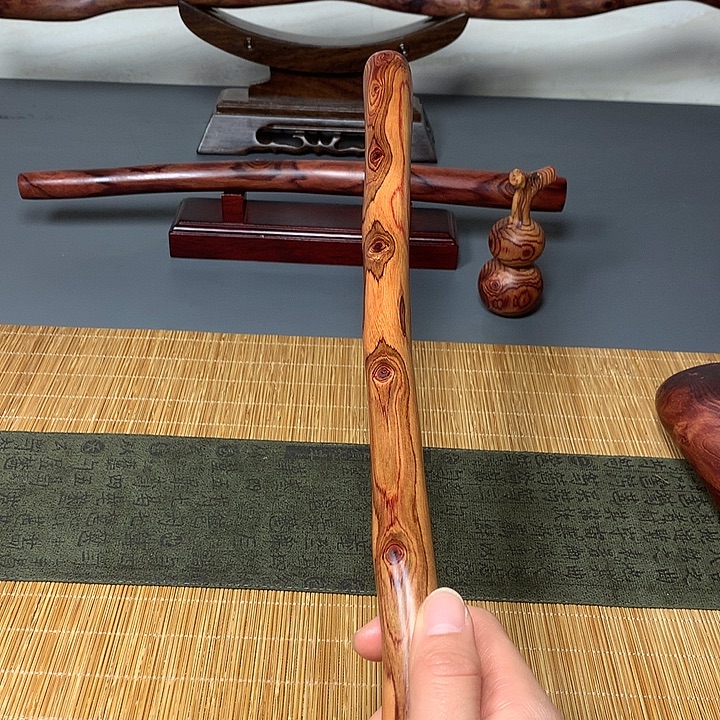 艾***喂木原料直发原料直发