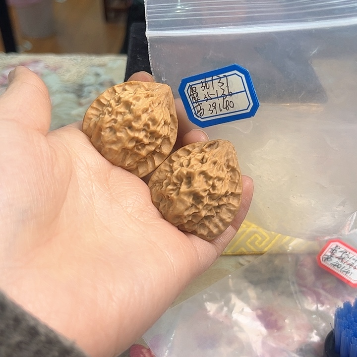 文玩核桃把件非嫁接官帽