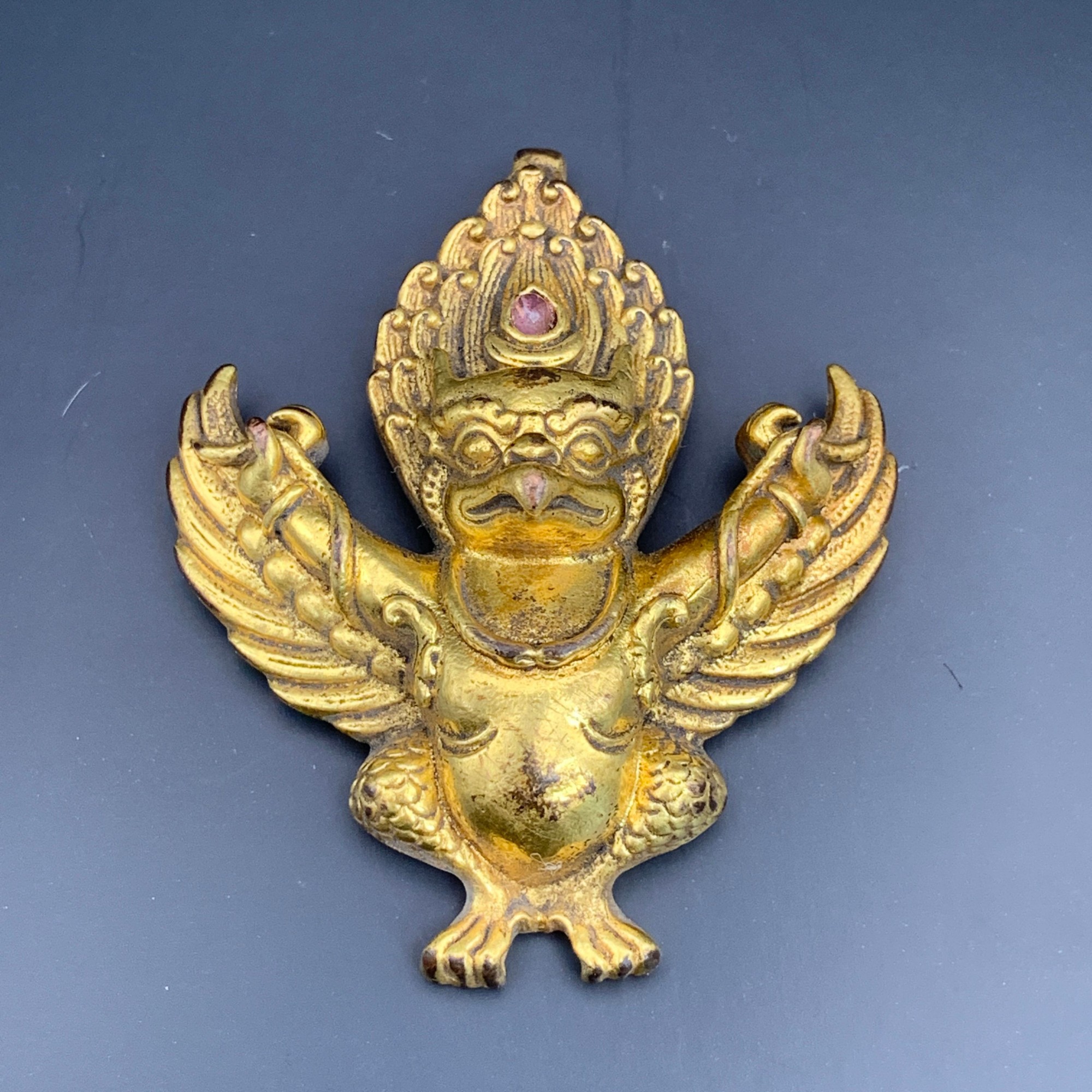 19世纪·藏传金翅大鹏鸟挂件铜鎏金31gWSX70413