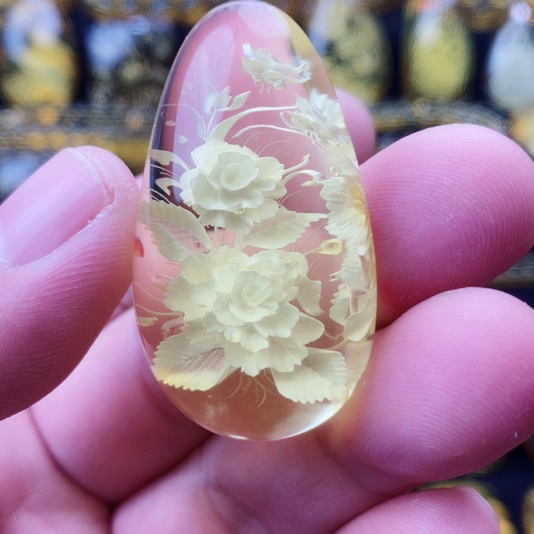 【闪购商品】金珀颈饰未镶嵌琥珀阴雕