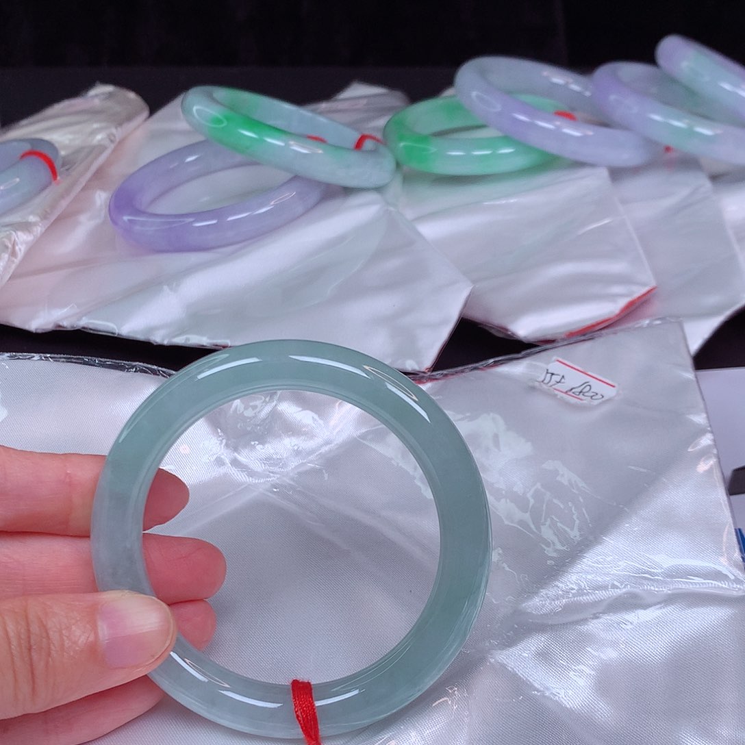 翡翠手镯未镶嵌翡翠手镯56.5