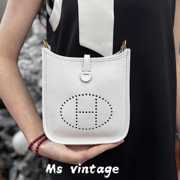 99新 Hermes/爱马仕 爱马仕灰白色mini伊芙琳（W刻金扣）