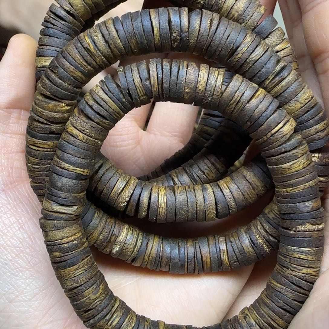 沉香沉香碎屑+沉水浮1.0片片珠单圈12克加多样性发一