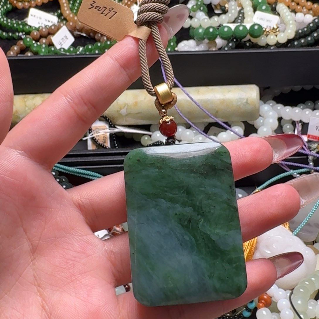 和田玉（糖玉）挂件未镶嵌