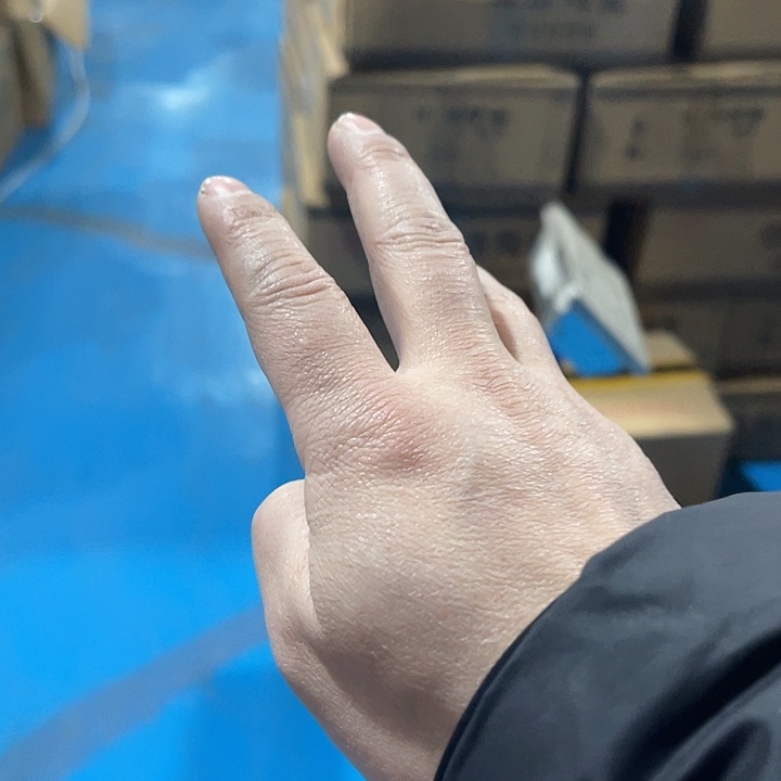 小***馬瓷片玉泥白色4.75英寸米饭碗六个，包邮，带标