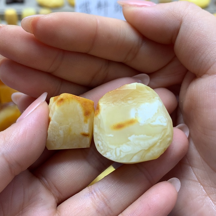 未镶嵌定制琥珀小***∥蜜蜡工坊原石定制