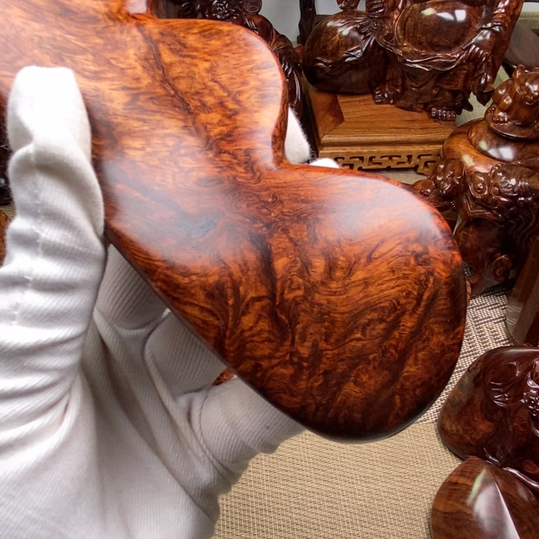 黄花梨/降香黄檀把件